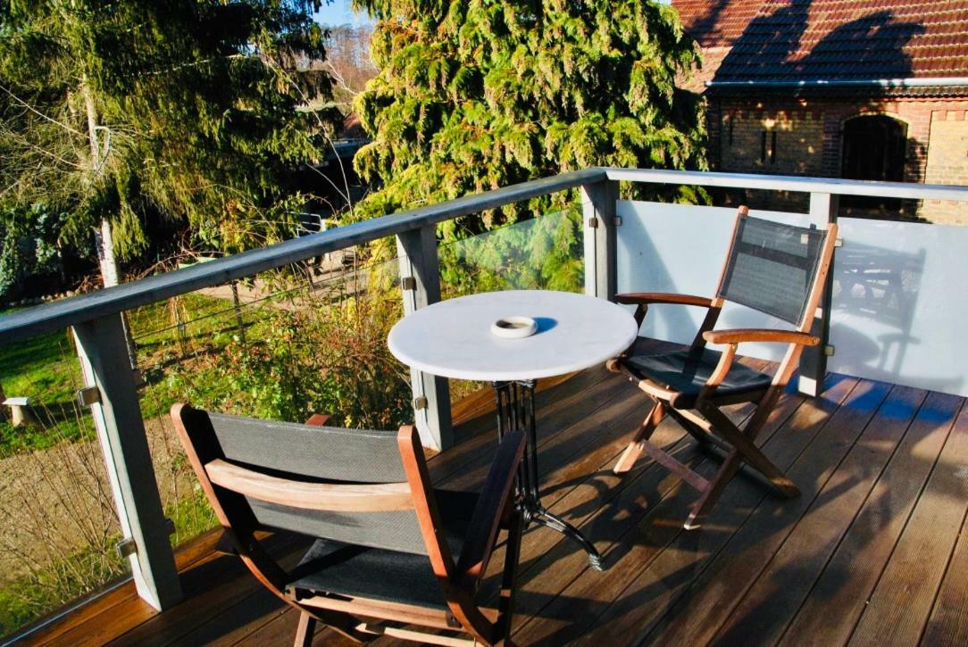 Kranichhof - Studio, Loft & Atelier Цоссен Экстерьер фото